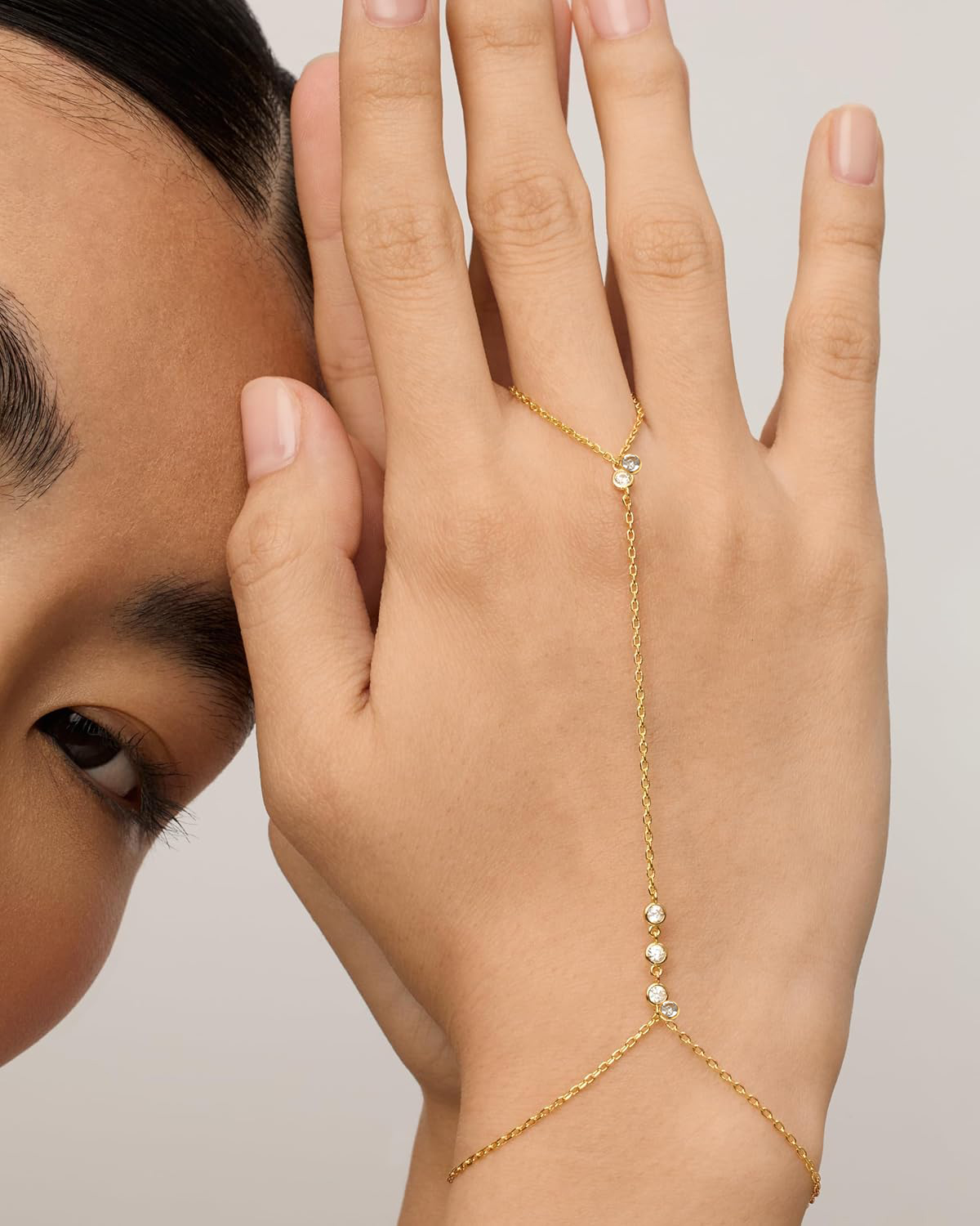 Pulsera de cadenas de mano de  - Yellow Body Jewelry reseña y precio